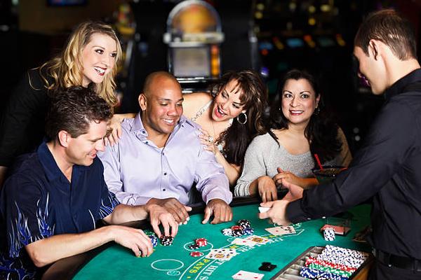 Comparing Customer Support Across top online casinos